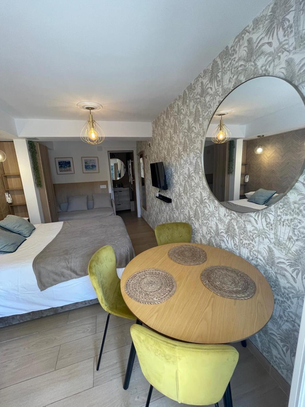 Appartement And Me Castelldefels